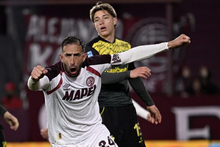 Lanús ganó sobre el final ante Defensa y Justicia por el Torneo Clausura