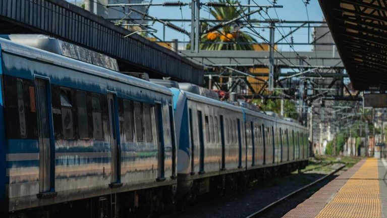 Tren Roca: demoras por un arrollamiento en Bernal