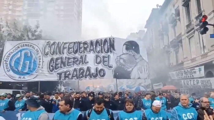 La CGT marcha en defensa de la industria nacional