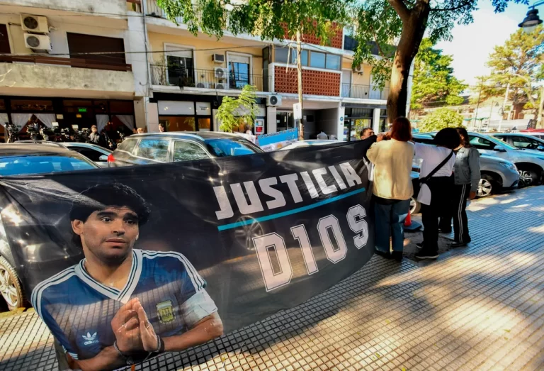 Juicio por Maradona: la Fiscalía presenta sus alegatos